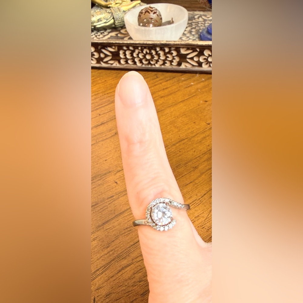 Sterling Silver CZ Swirl Ring Size 5 Clear Stone Halo Copper Tone Accent